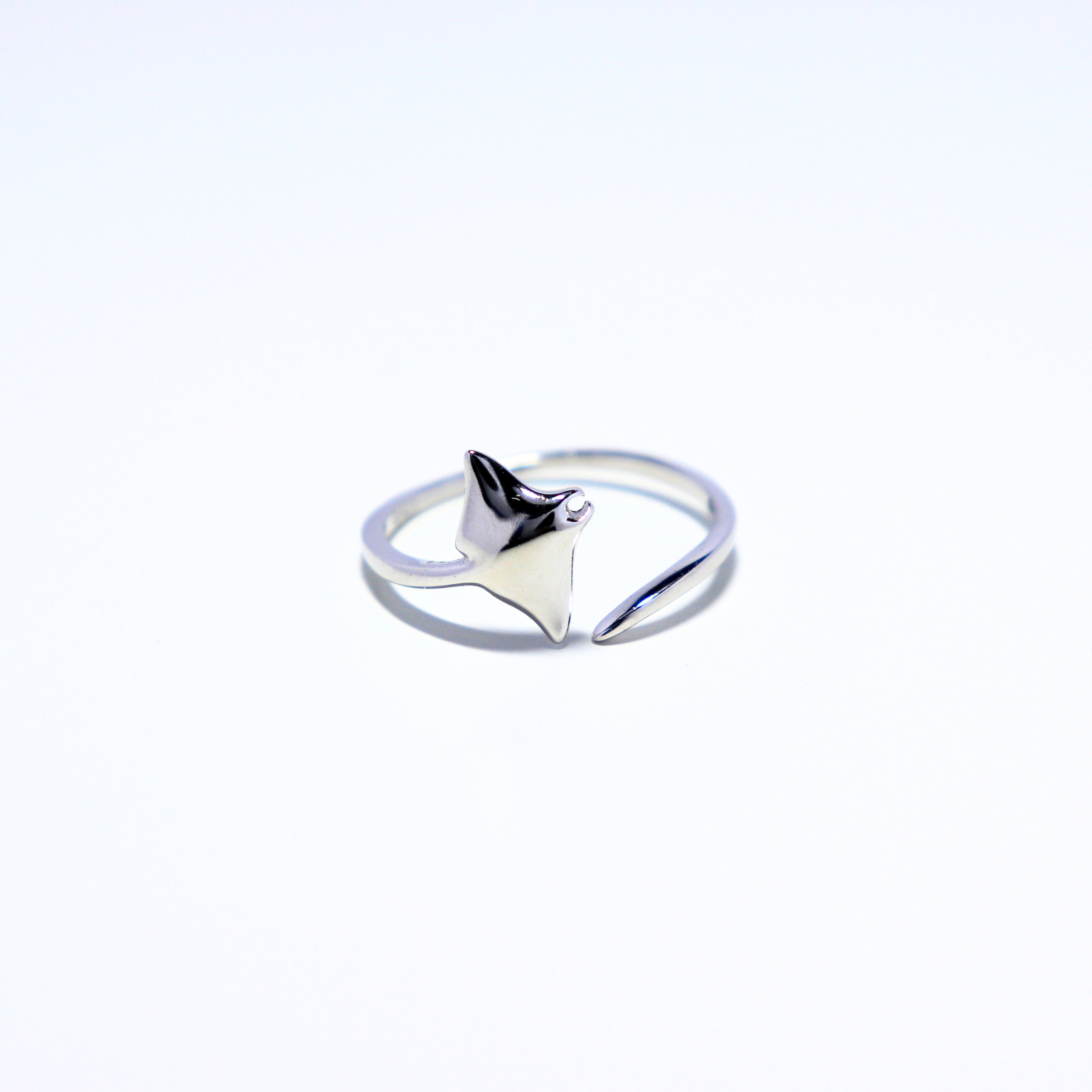 Bague Raie Manta argentée - Aile de l'Océan